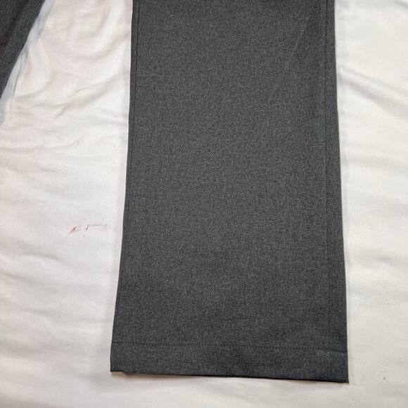 Bluffworks Gramercy Pants Men’s Size 34x30 Gray Regular Fit Flat Front Straight - Picture 4 of 15